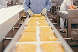 שומרים על טריות המזון - היתרונות של מכונות אריזה למזון